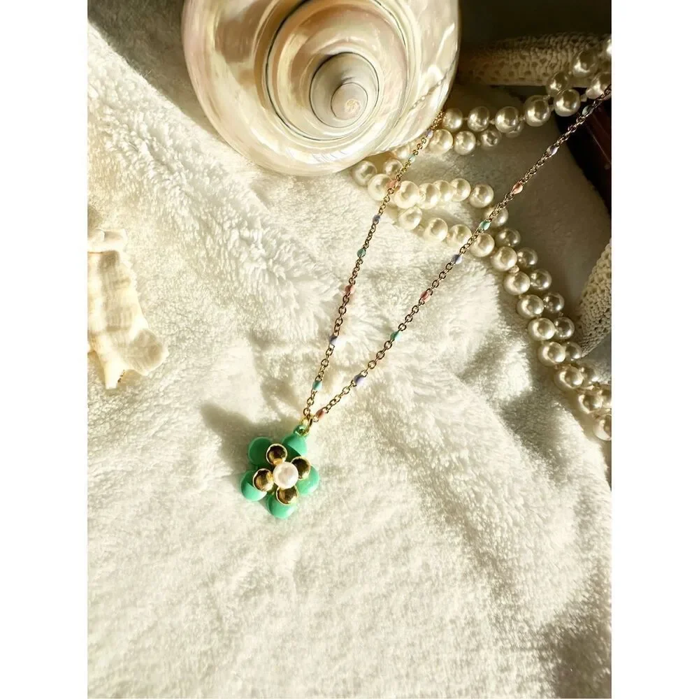 Mint green and gold town flower pendant necklace with faux pearl ￼￼